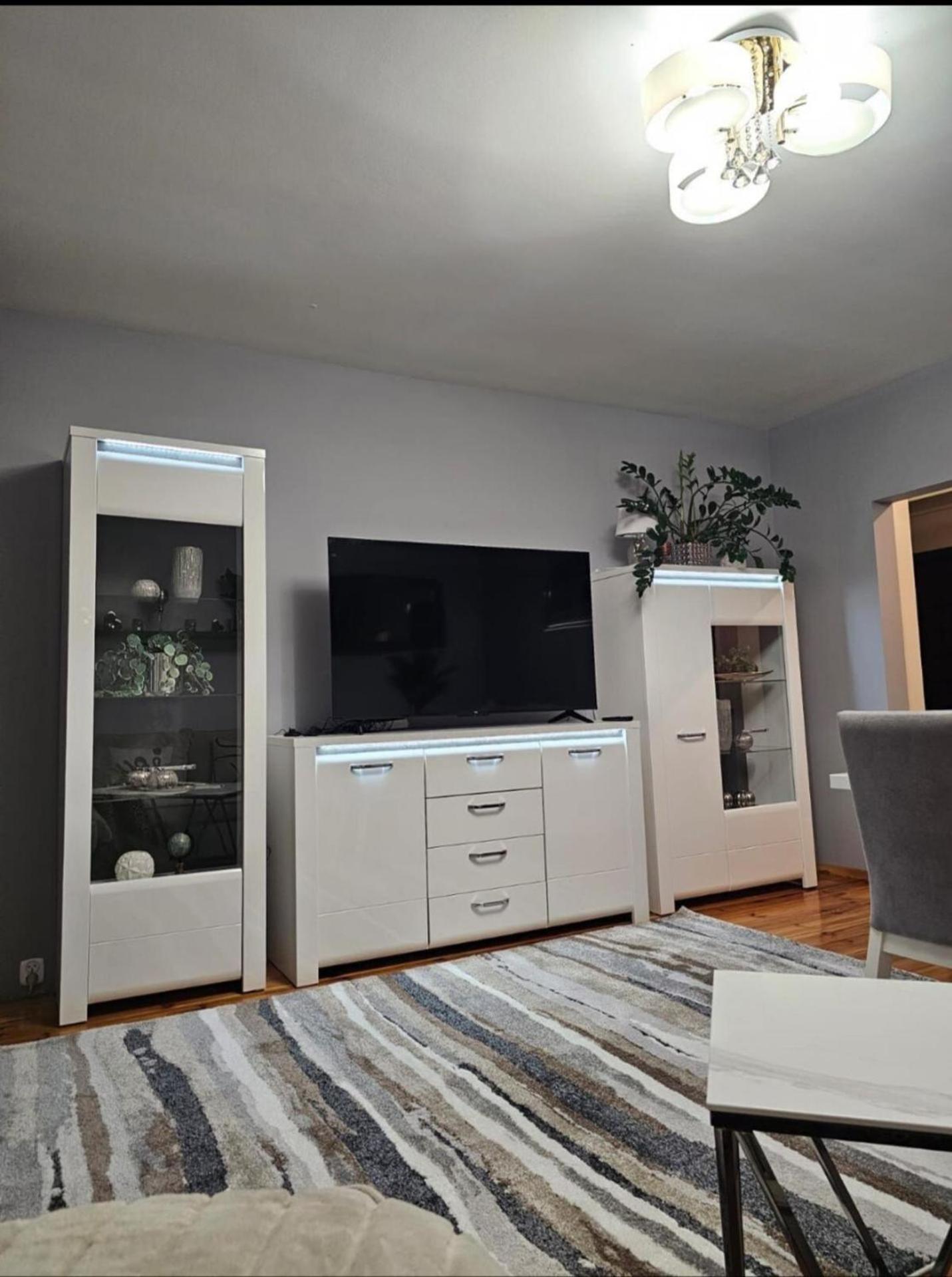 Apartment In Zyrardow 10Min To Suntago Eksteriør billede